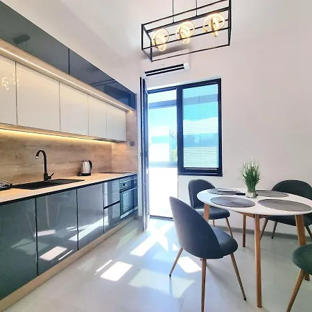 Bright & Modern Luxury Family Апартамент Бургас
