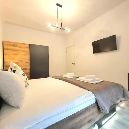 Bright & Modern Luxury Family Бургас